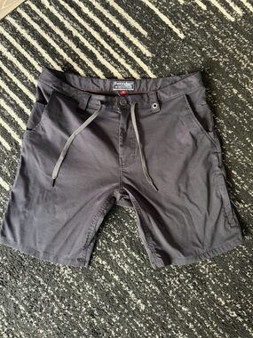 686 everywhere Shorts